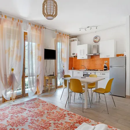 Apartment Coral House